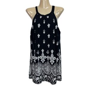 AxByCzD Black and White Floral Tunic Top